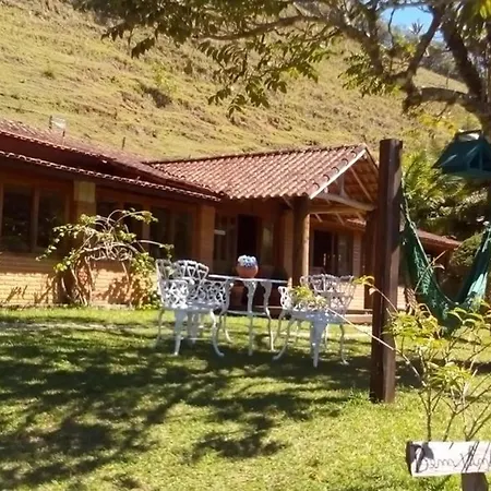 Pousada Vale Das Flores-3